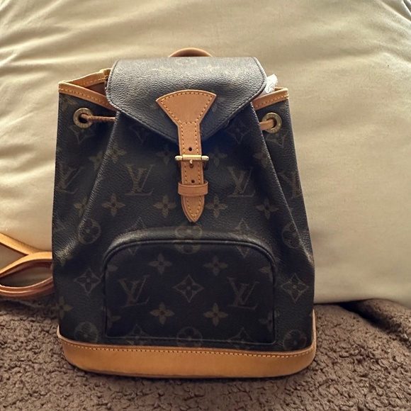 LOUIS VUITTON Monogram Montsouris MM Backpack M51136 LV Auth 42270